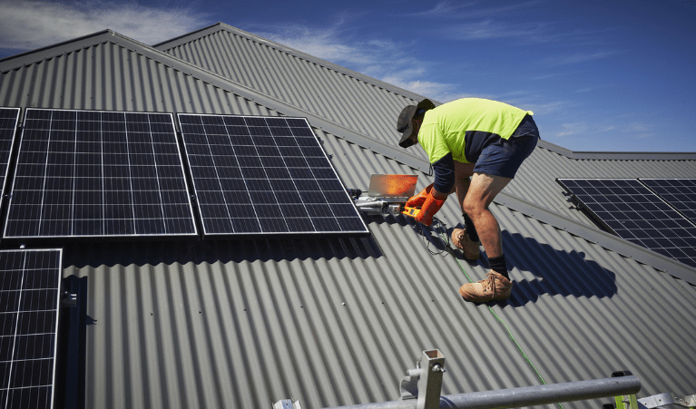Solar Maintenance - Web triangle Solar Maintenance - Web triangle